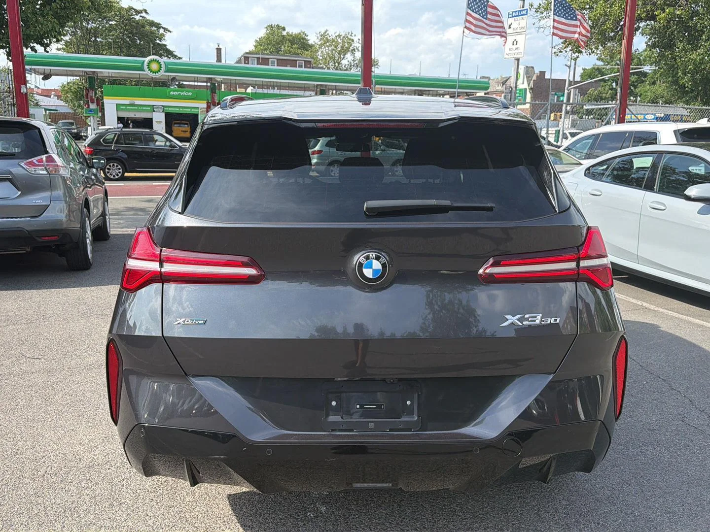 Used 2025 GRAY BMW 30 xDrive image 5
