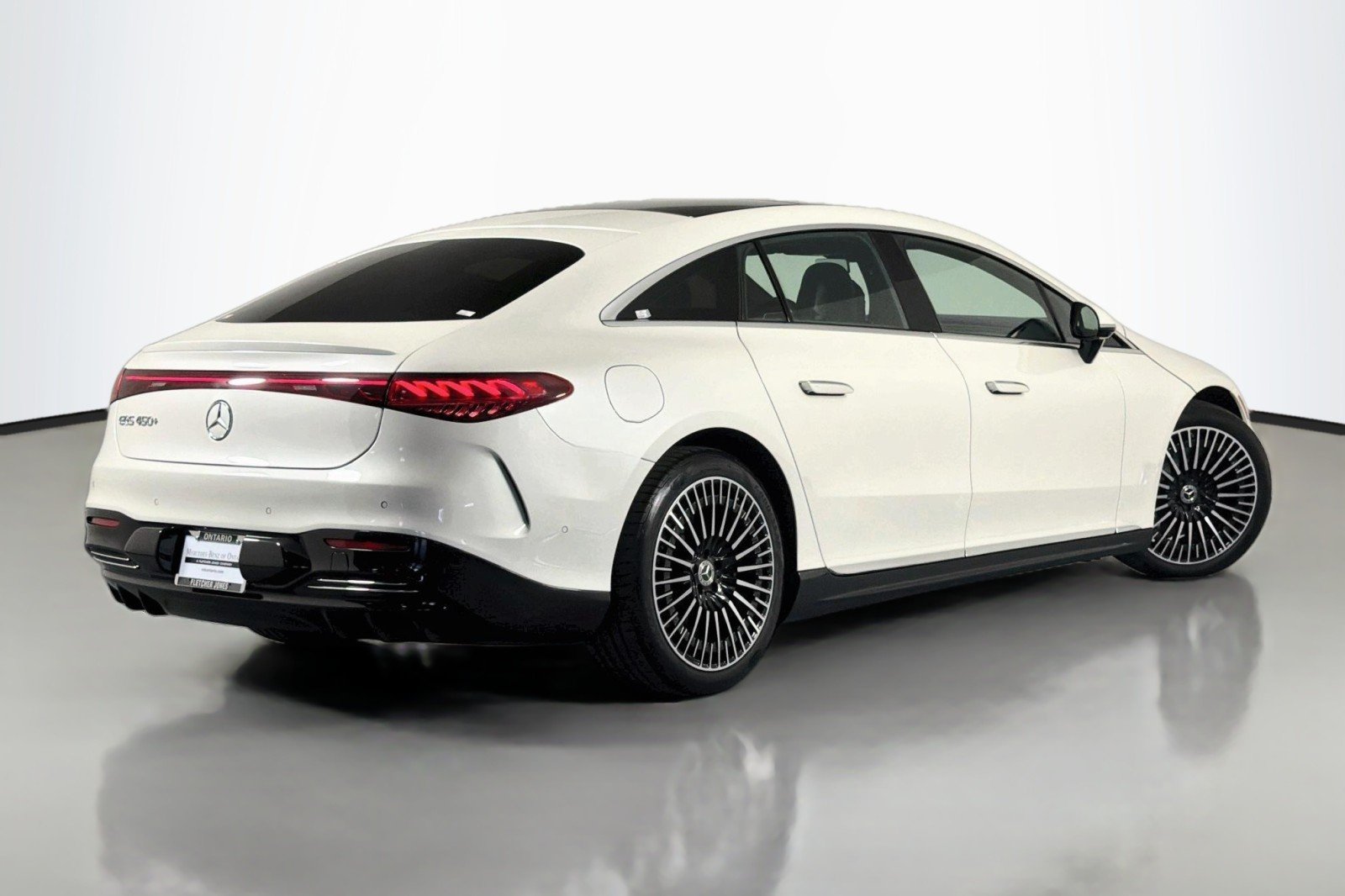 Certified Used 2023 MANUFAKTUR Diamond White Mercedes-Benz EQS 450+ image 11