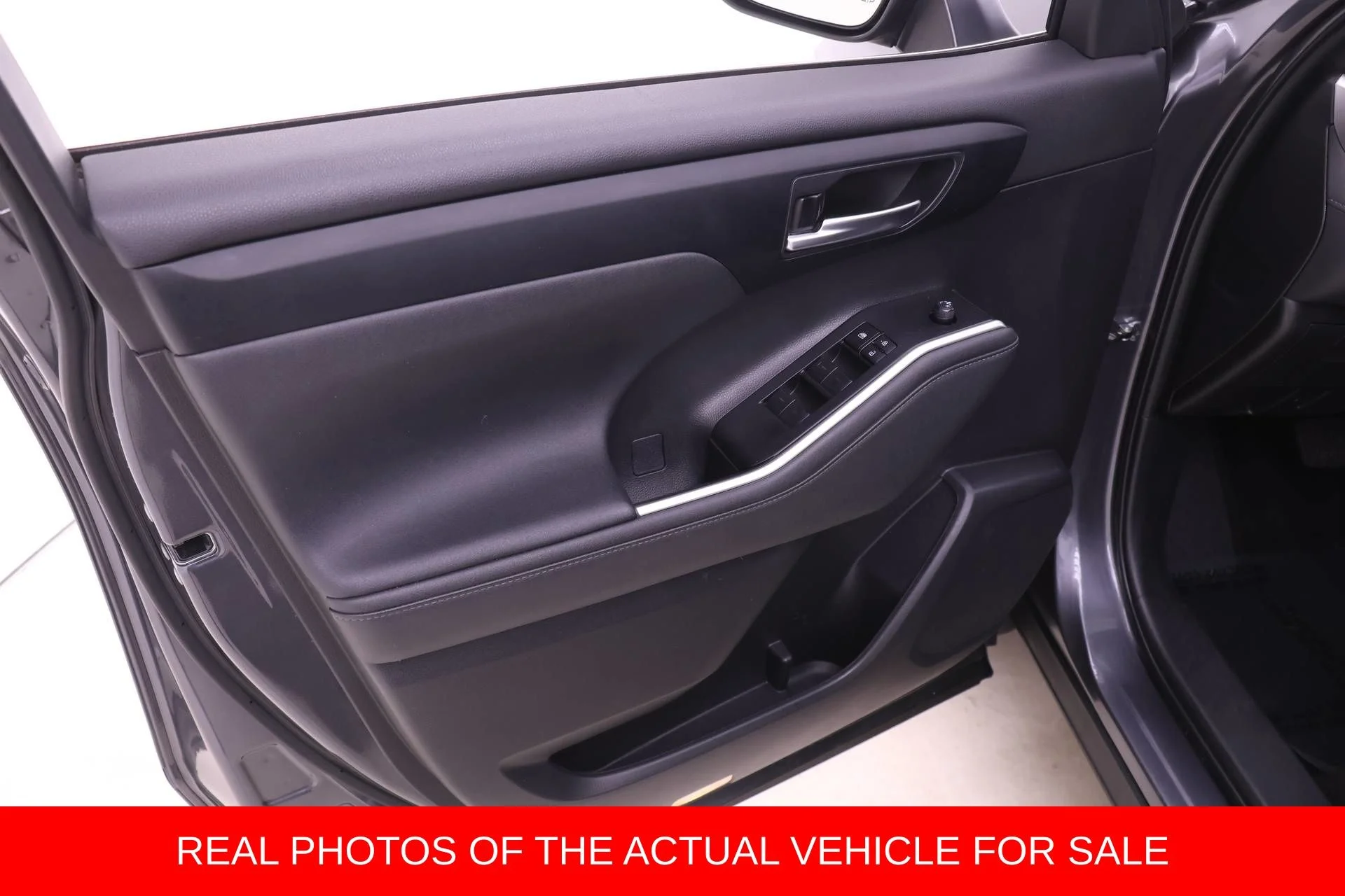 Used 2023 Gray Toyota XLE image 9