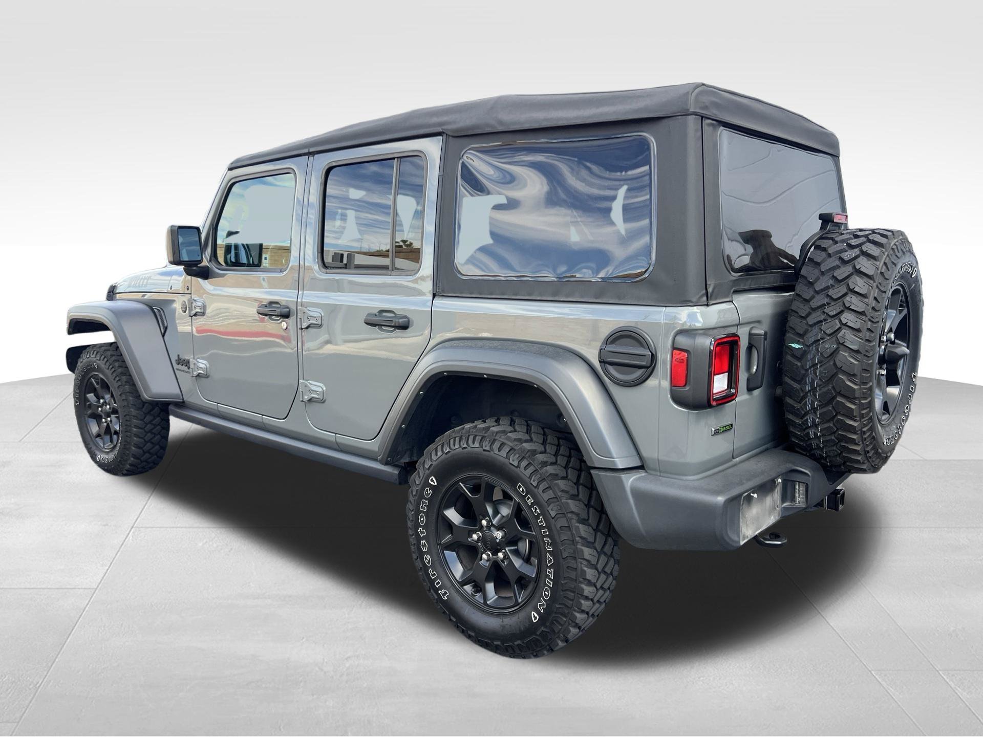 Used 2023 Gray Jeep Sport image 7