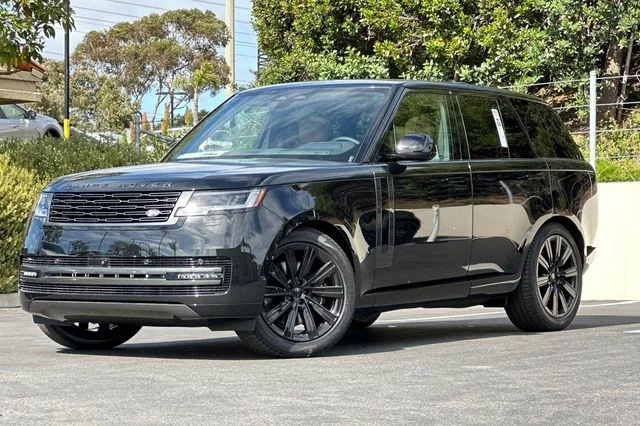 2026 Land Rover Range Rover 4.4 SE SWB's photo