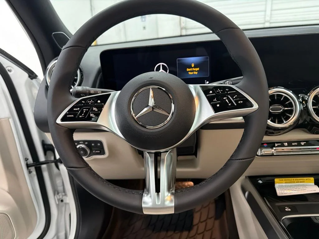 New 2026 White Mercedes-Benz GLB 250 image 15
