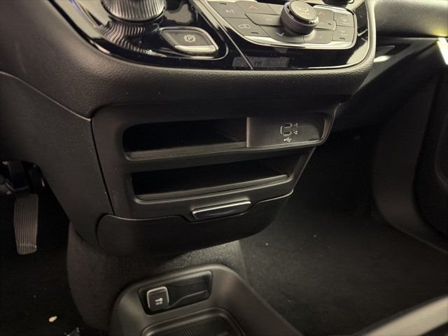 2026 Chrysler Voyager LX - Photo 20