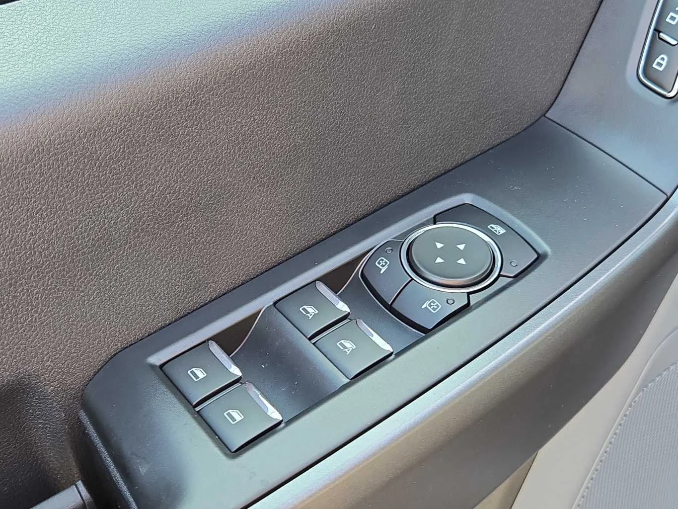 New 2026 Carbonized Gray Metallic Ford XL image 18