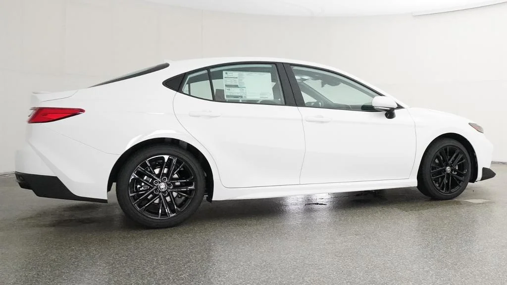 New 2026 Ice Cap Toyota SE image 15