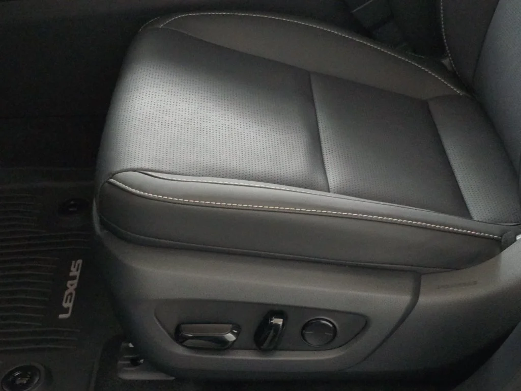 New 2026 Iridium Lexus PREMIUM PLUS image 26