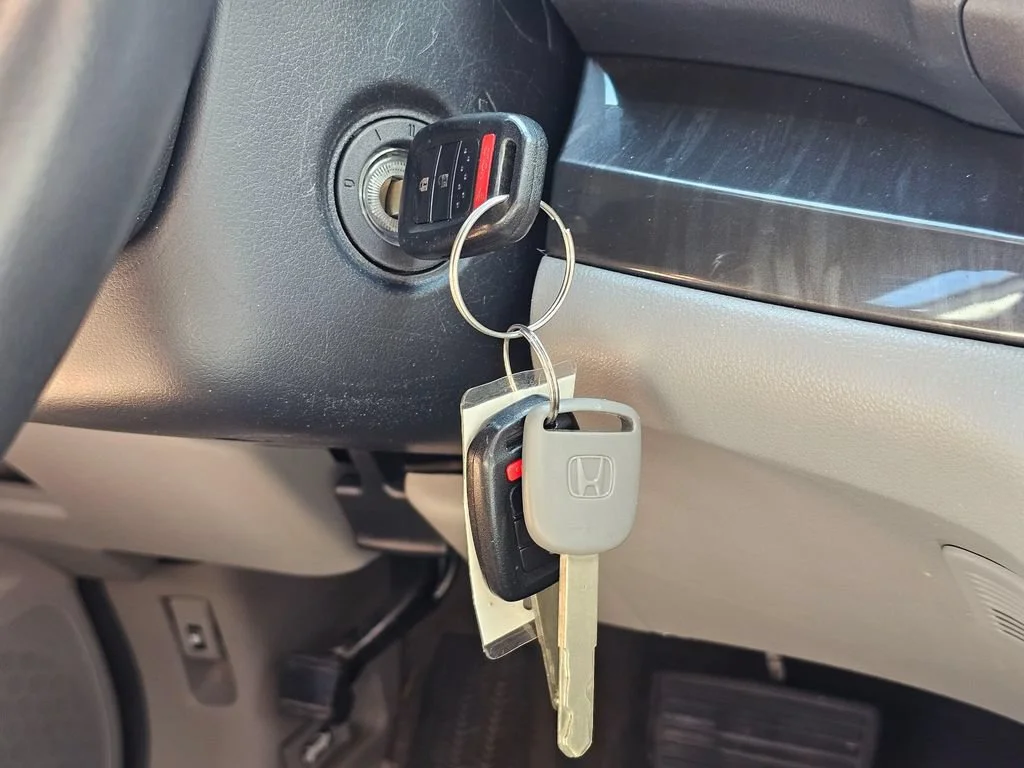 Used 2014  Honda EX-L image 34