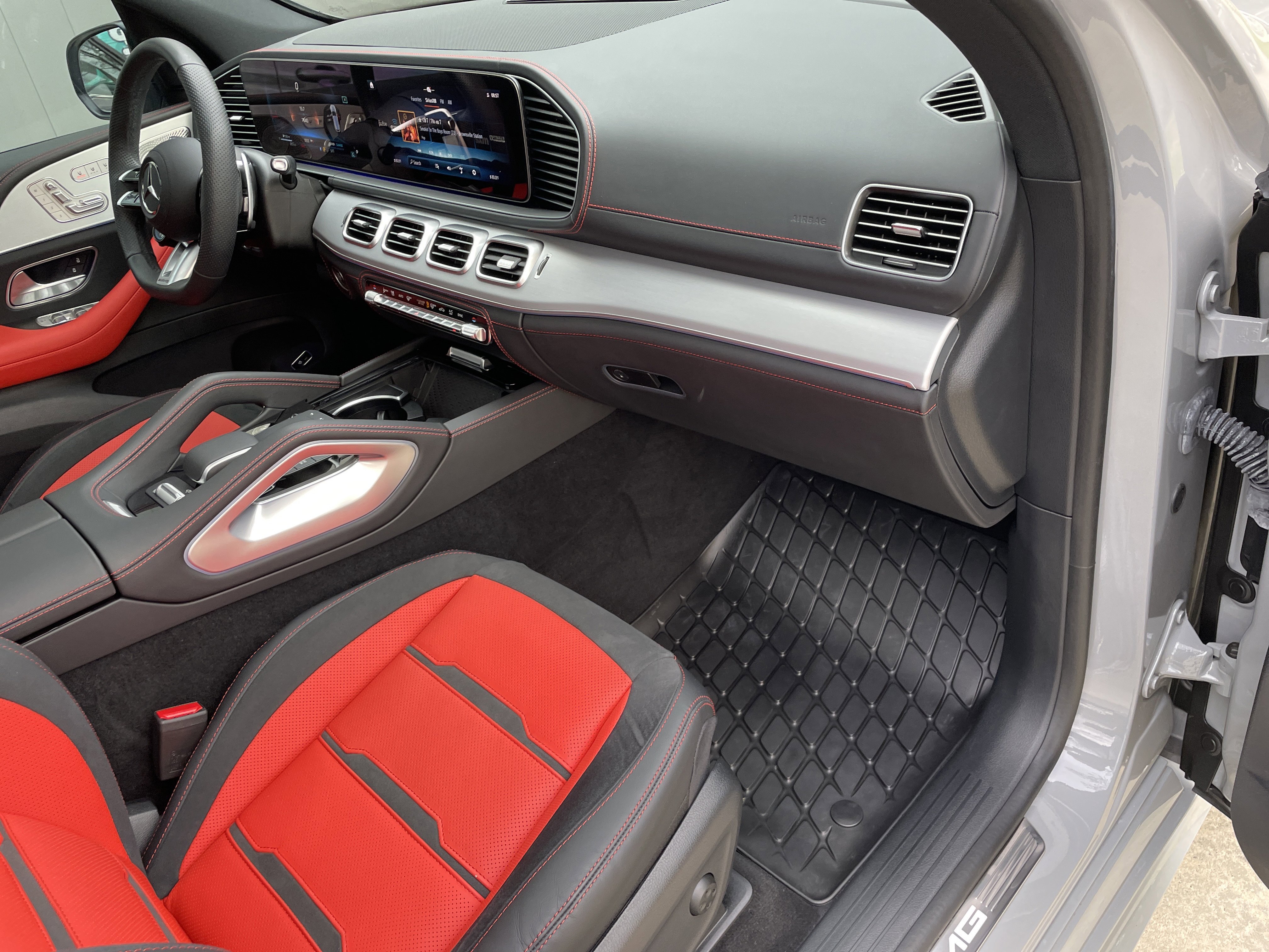 Certified Used 2024 MANUFAKTUR Alpine Grey Mercedes-Benz AMG® GLE 53 4MATIC®+ SUV image 48