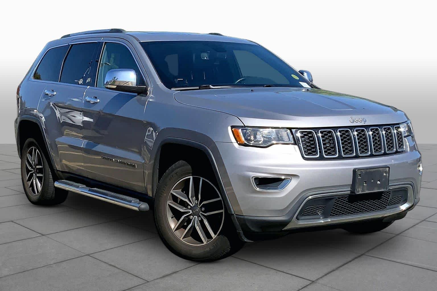 Used 2019 Billet Silver Metallic Clear Coat Jeep Limited image 3