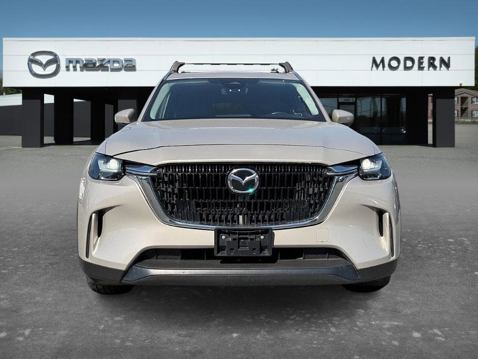 Used 2024 Platinum Quartz Mazda Preferred image 2