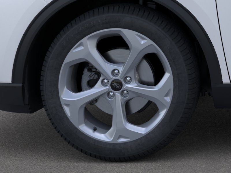 New 2026 Star White Metallic Tri-coat Ford ST-Line image 19