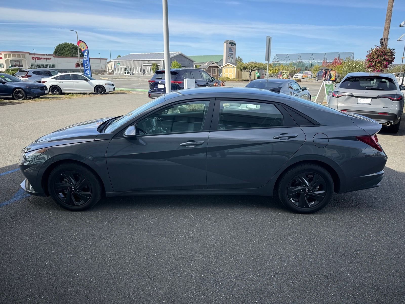 Used 2023 Gray Hyundai SEL image 5