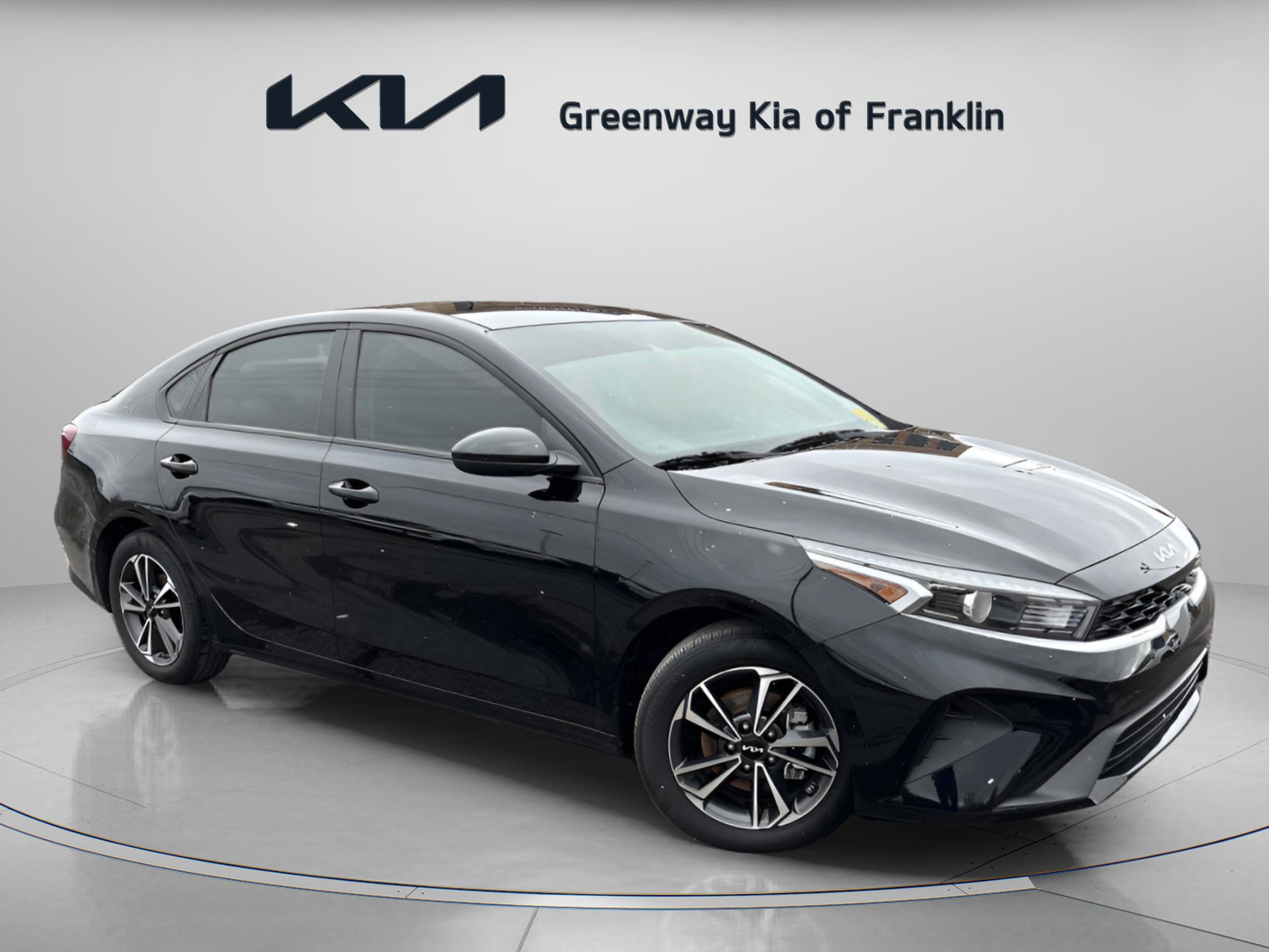 2024 Kia Forte LXS AT's photo