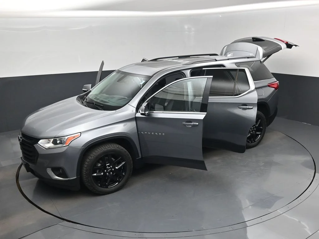 Used 2019 Gray Chevrolet 3LT image 20