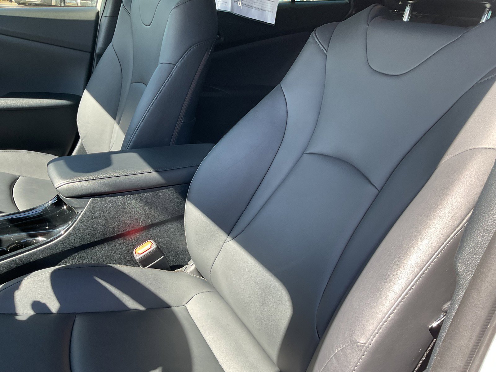 Used 2022 White Toyota Nightshade image 17