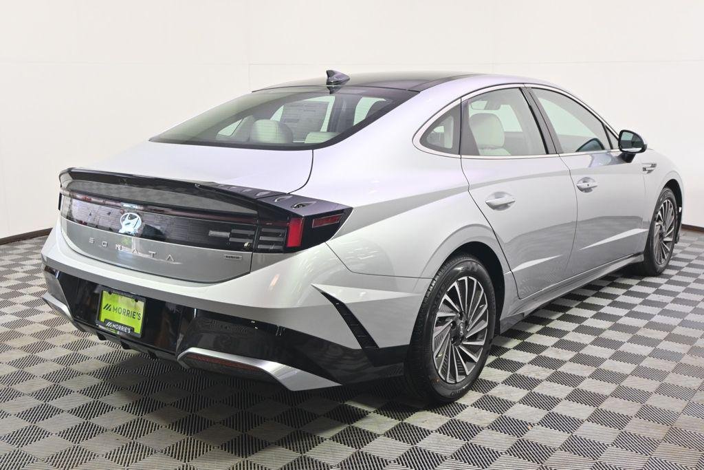 New 2026 Silver Hyundai SEL image 7