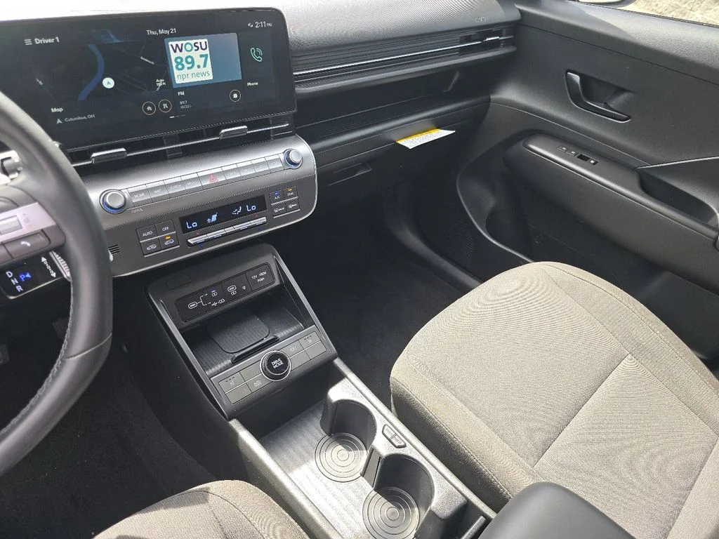 Used 2024 Black Hyundai SEL image 29