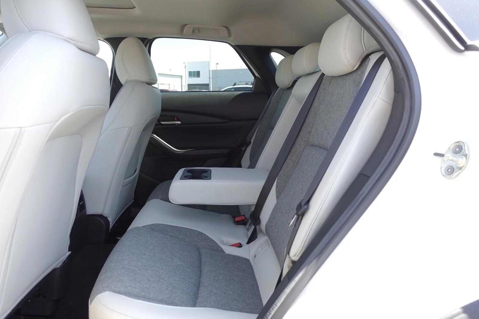 2026 Mazda CX-30 Aire Edition - Photo 13