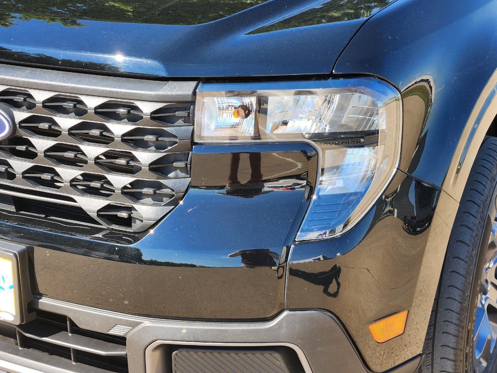 Used 2025 Shadow Black Ford XLT image 7
