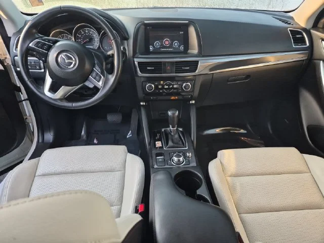 Used 2016 White Mazda Grand Touring image 31