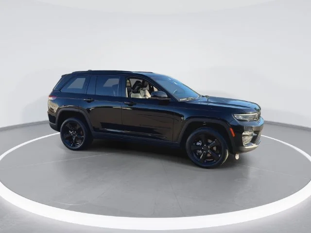Used 2025 Black Jeep Limited image 2