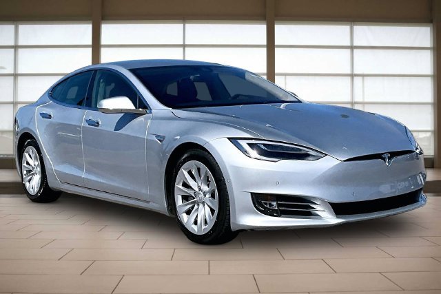 Used 2016 Silver Tesla  image 11