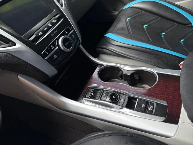 Used 2016  Acura V6 Tech image 23