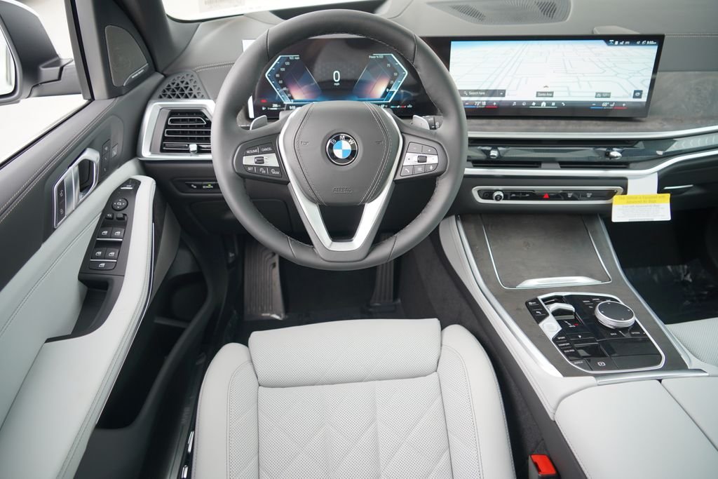 New 2026 Alpine White BMW sDrive40i image 14