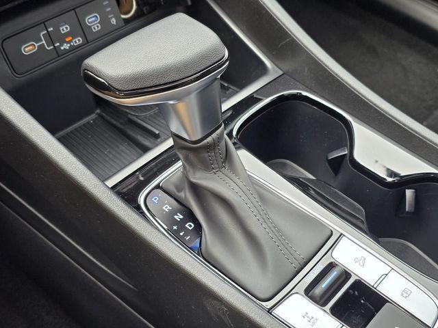 New 2026 White Hyundai SEL Activity AWD image 32