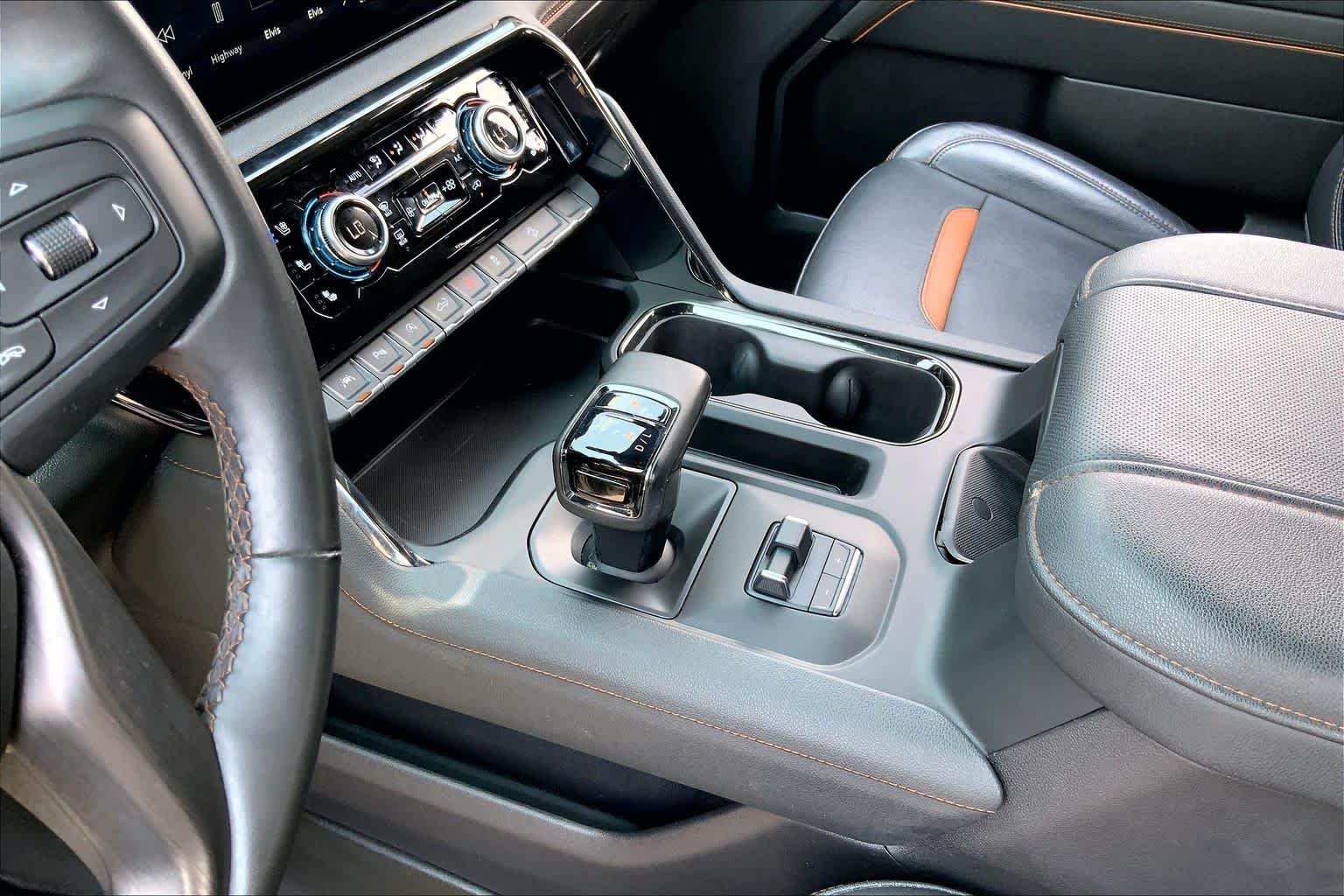 Used 2024 Summit White GMC AT4 image 17