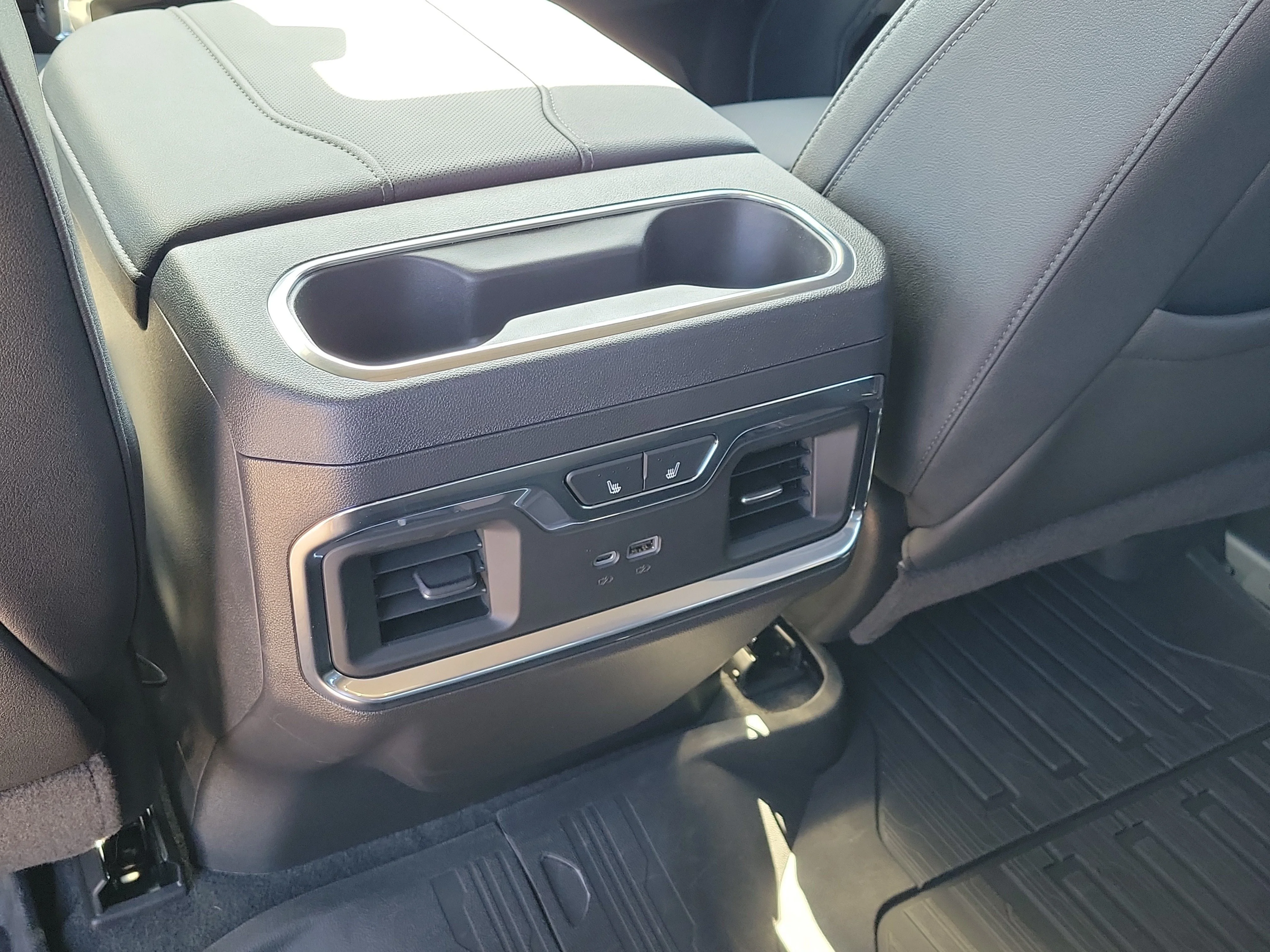 Used 2026 Onyx Black GMC SLT image 14