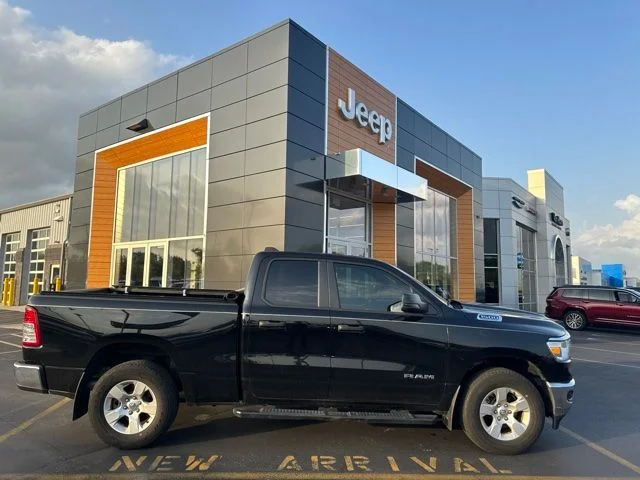 2023 RAM 1500 Big Horn/Lone Star 4x4 Quad Cab 6'4's photo