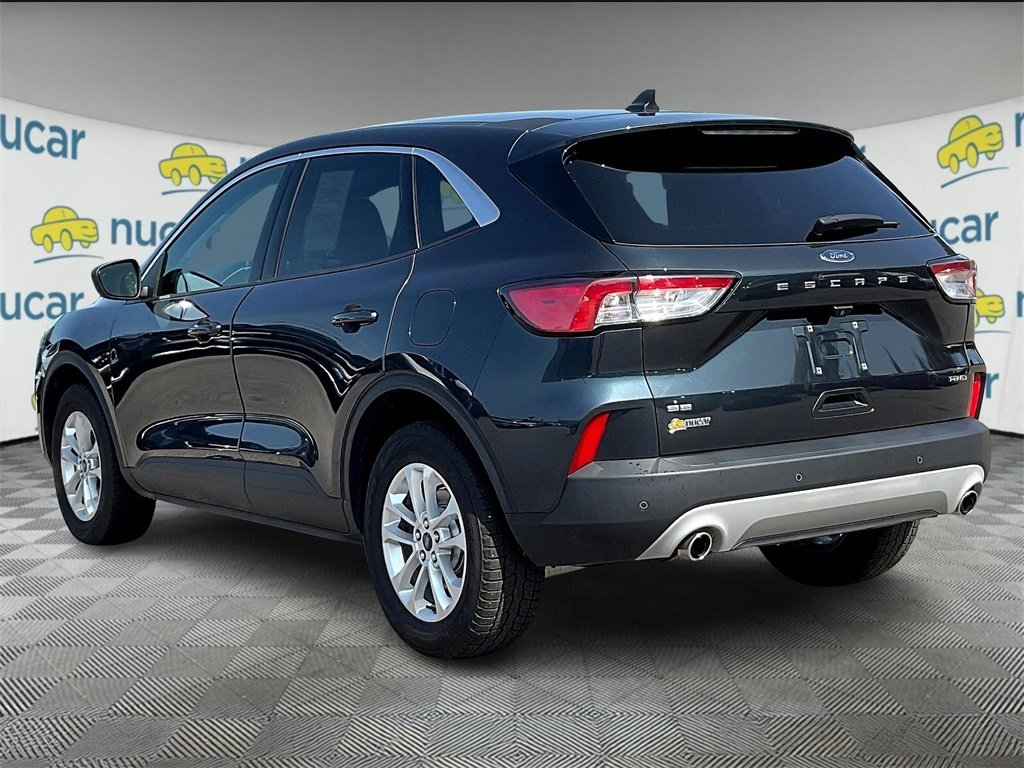 2022 Ford Escape SE photo 4
