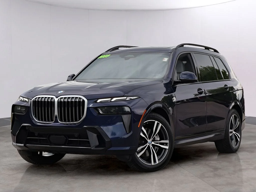2023 BMW X7 xDrive40i's photo
