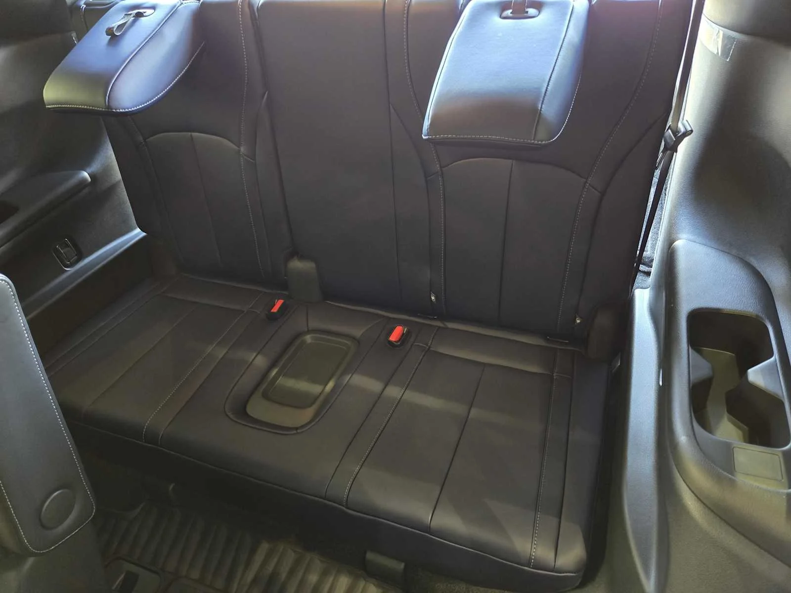 New 2026 2T GRPT SHDW INFINITI Sport AWD image 20