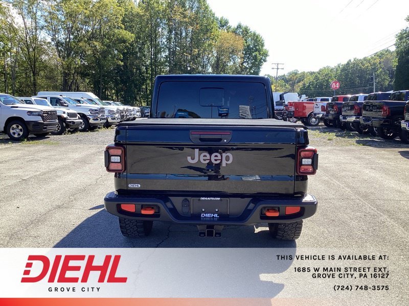 Used 2021 Black Jeep Mojave image 6