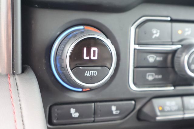 Used 2021 SUMMIT WHITE Chevrolet RST image 32