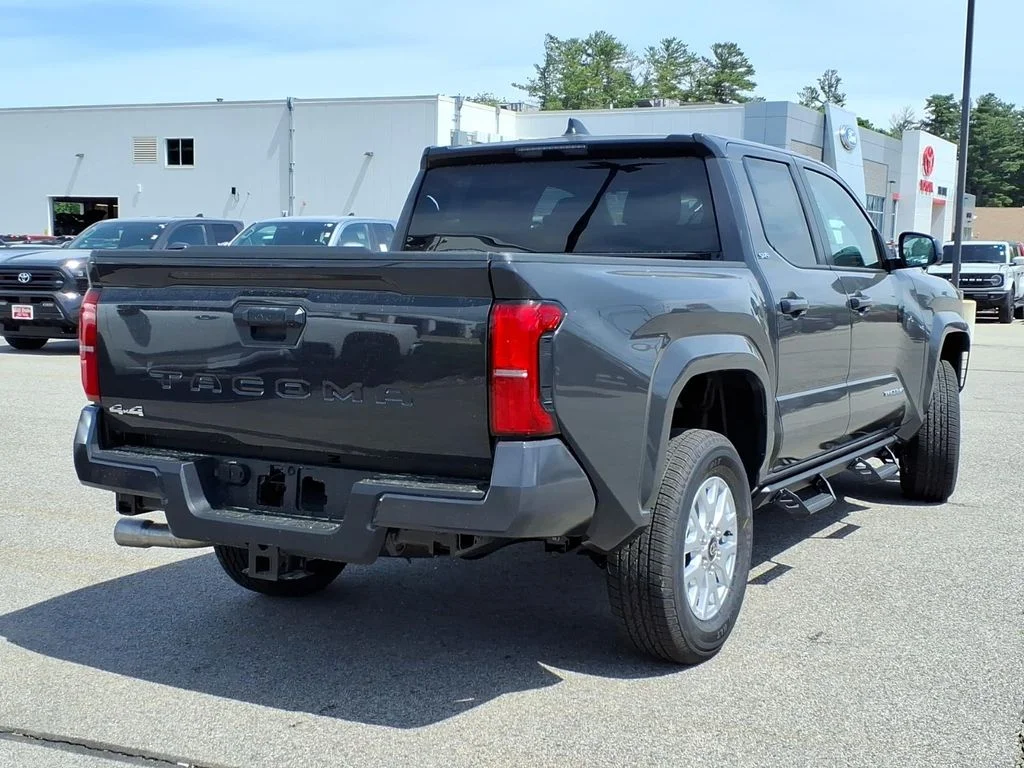 New 2026 Underground Toyota SR5 image 4