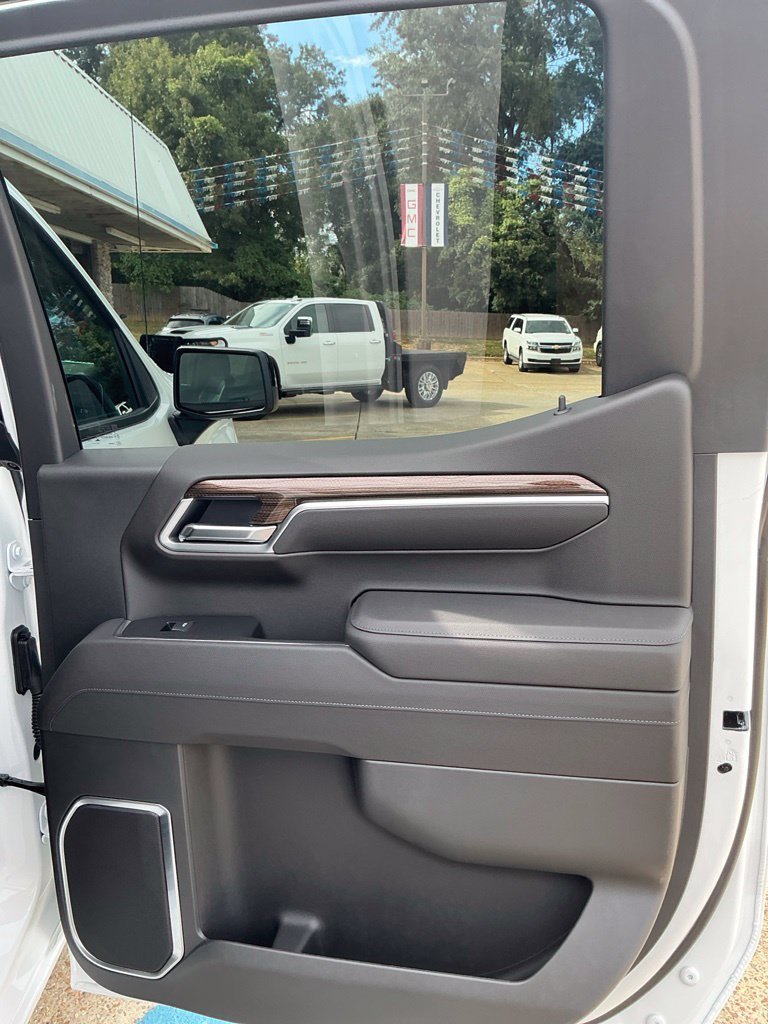 2026 Chevrolet Silverado 1500 RST - Photo 14