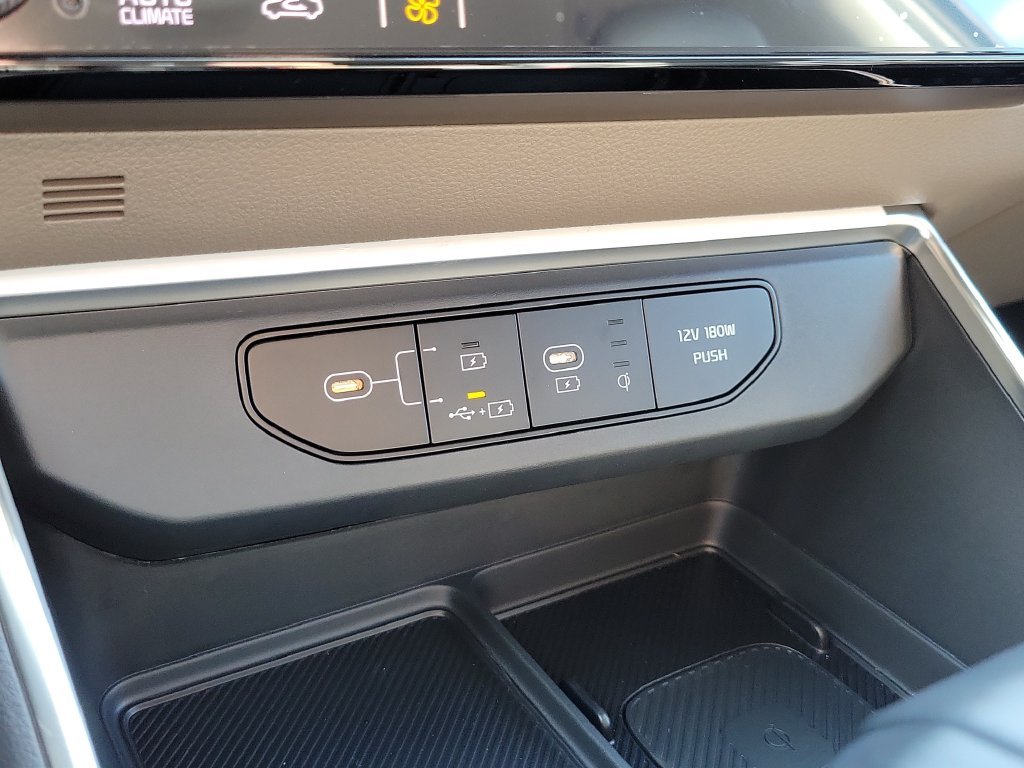 New 2027 Iceberg Green Kia EX image 34