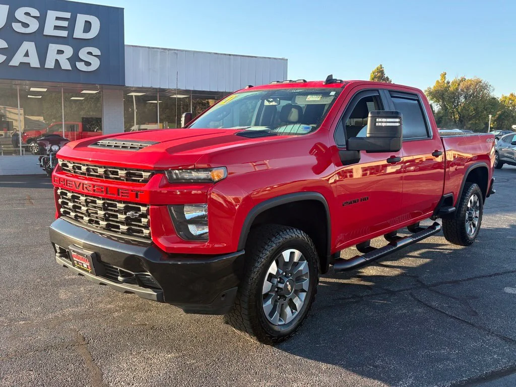 Used 2021 RED HOT Chevrolet Custom image 3