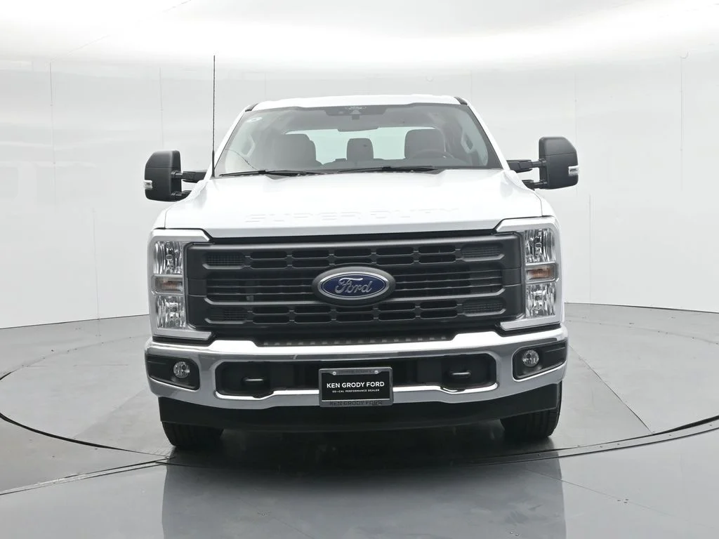 2026 Ford F-350 Super Duty XL - Photo 25