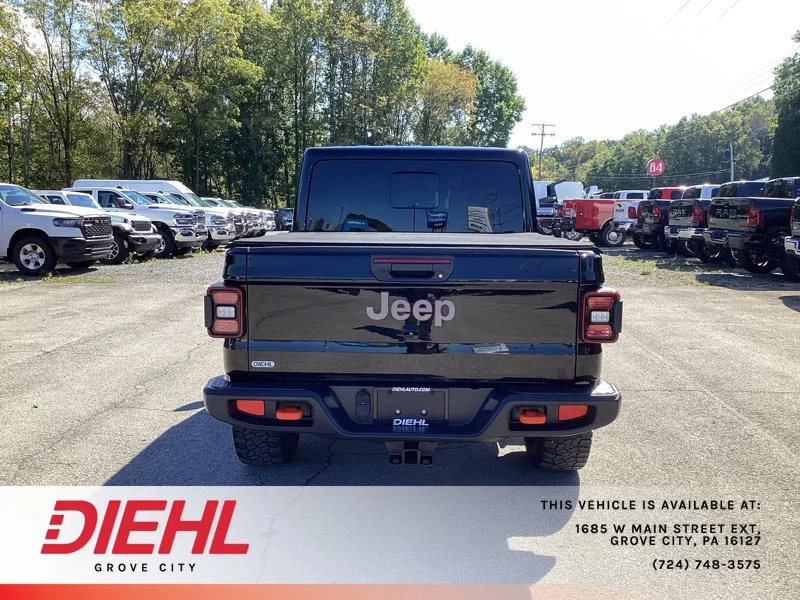 Used 2021 Black Jeep Mojave image 6
