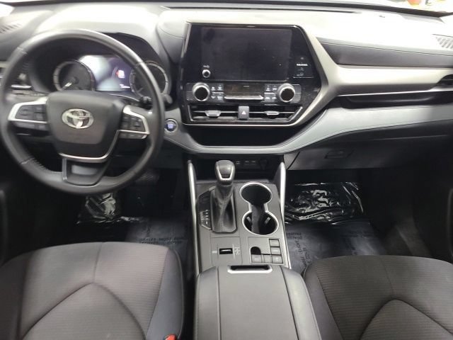 Used 2023 Wind Chill Pearl Toyota LE image 2