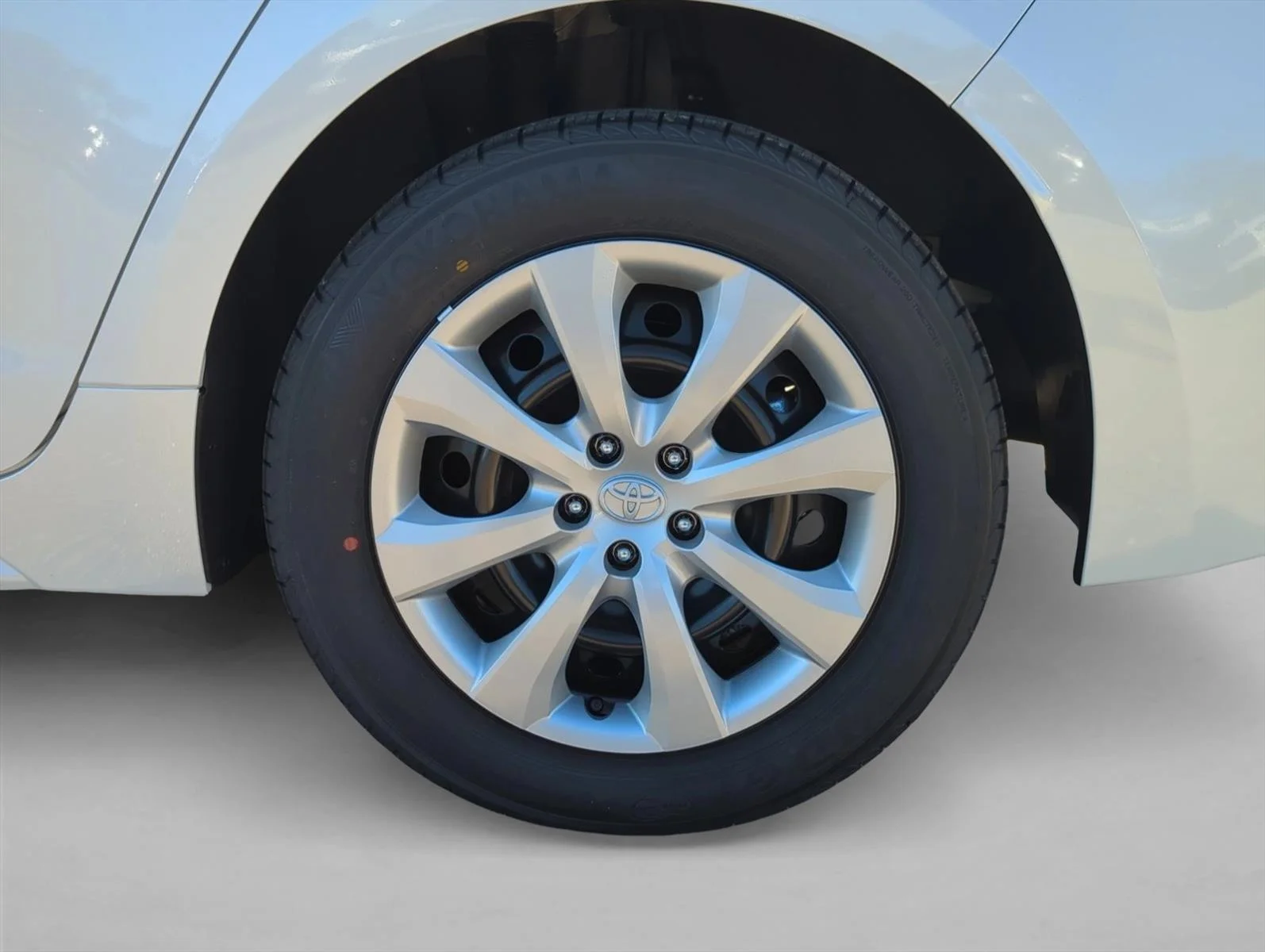 Used 2026 Windchill Toyota Hybrid LE image 9