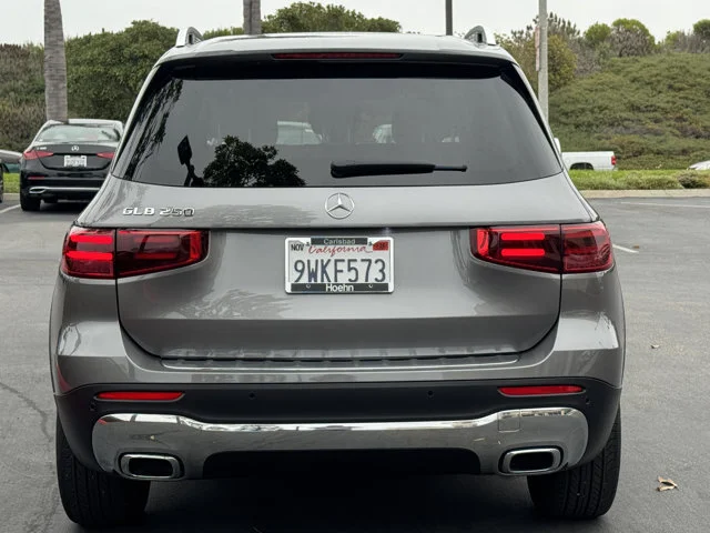 Used 2026 Mountain Grey Metallic Mercedes-Benz GLB 250 image 12