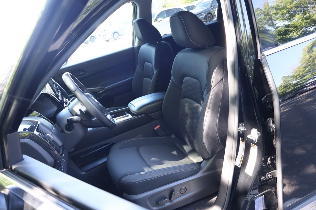 Used 2024 Super Black Nissan SV image 31