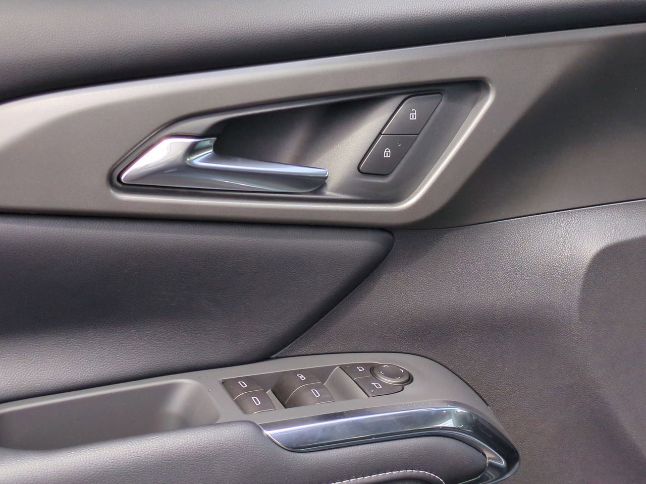 2026 Chevrolet Traverse LT - Photo 23