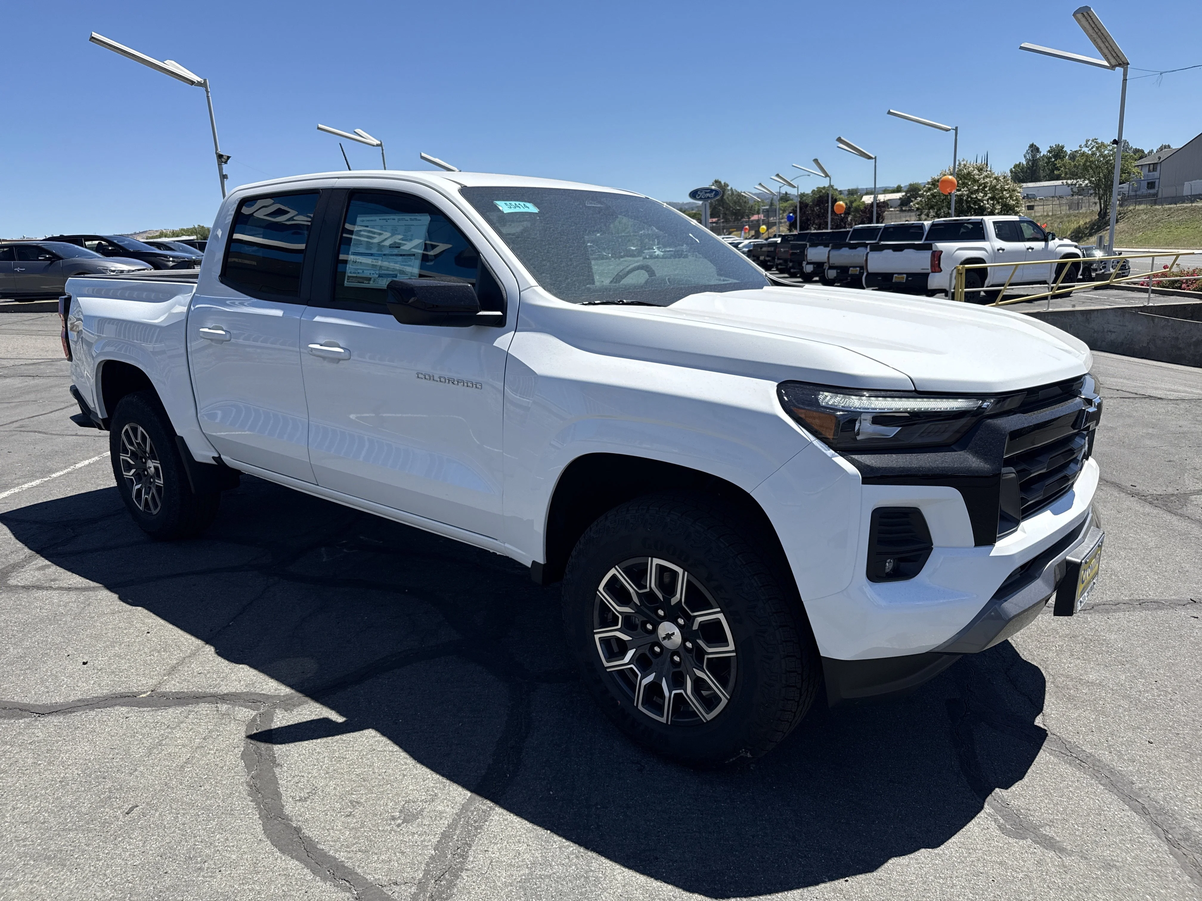 New 2026 Summit White Chevrolet Z71 image 6