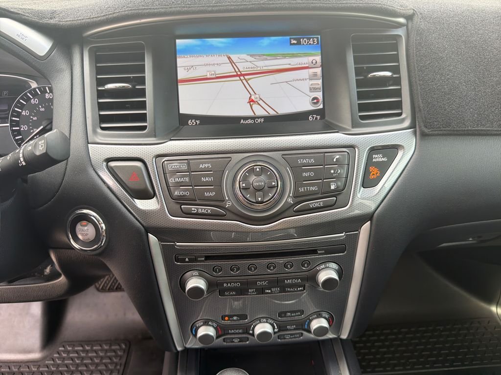 Used 2020 Silver Nissan SL image 39